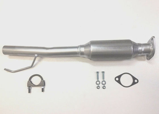 Lower Rear 2001-2006 Ford Escape Catalytic Converter 3.0L