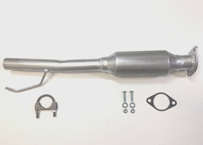 Lower Rear 2001-2006 Ford Escape Catalytic Converter 3.0L